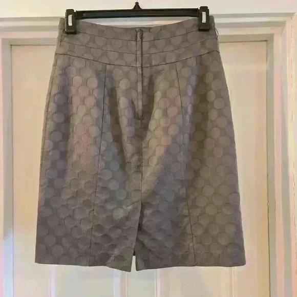 H&M High Waisted Straight Midi Skirt Taupe Womens Size 10 - Picture 2 of 7